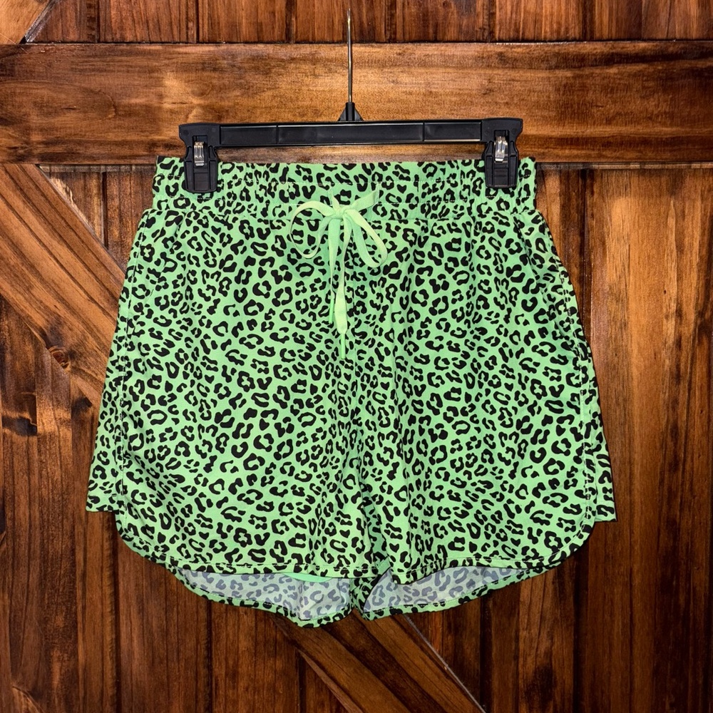 BUFF BUNNY FLO LIME GREEN LEOPARD SHORTS
